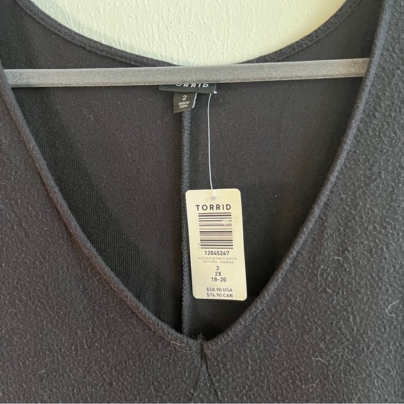 Torrid Dress Black V Neck Short Sleeves Hacci Skater Dress Sz 2X (2) NWT - Picture 4 of 11
